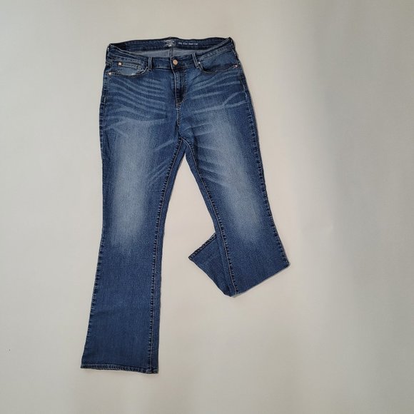 Levis Strauss Gold Signature Mid Rise Boot Cut Womens 14 Long - Picture 1 of 10